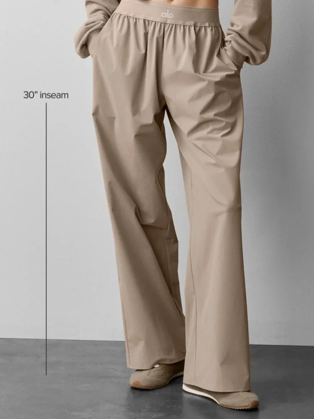 ALO Yoga Women's Pants, Gravel Color 🖤 Regular Size